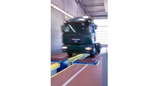 Силовой роликовый тормозной стенд IW 4 EUROSYSTEM фирмы МАНА (Германия)